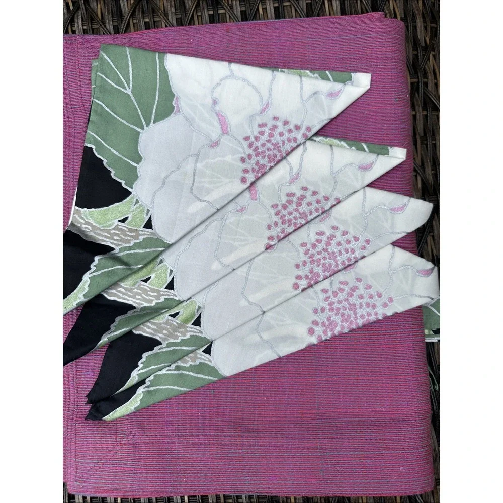 Vintage Jim Thompson Thai Silk Table Linens 8 Placemats‎ 8 Napkins NOS Botanical